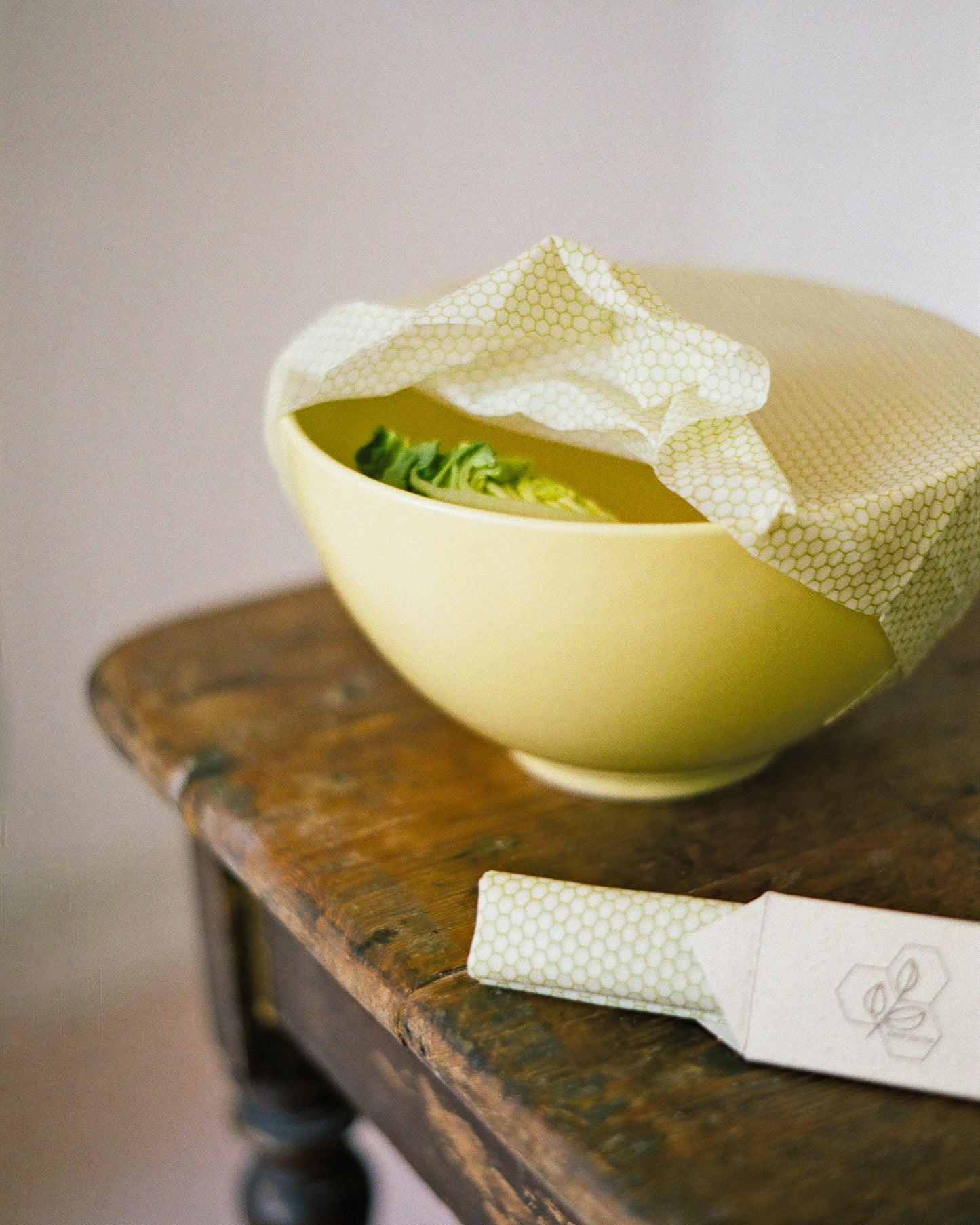 Madklædeark L - genanvendelig madindpakning lavet af bivokspapir